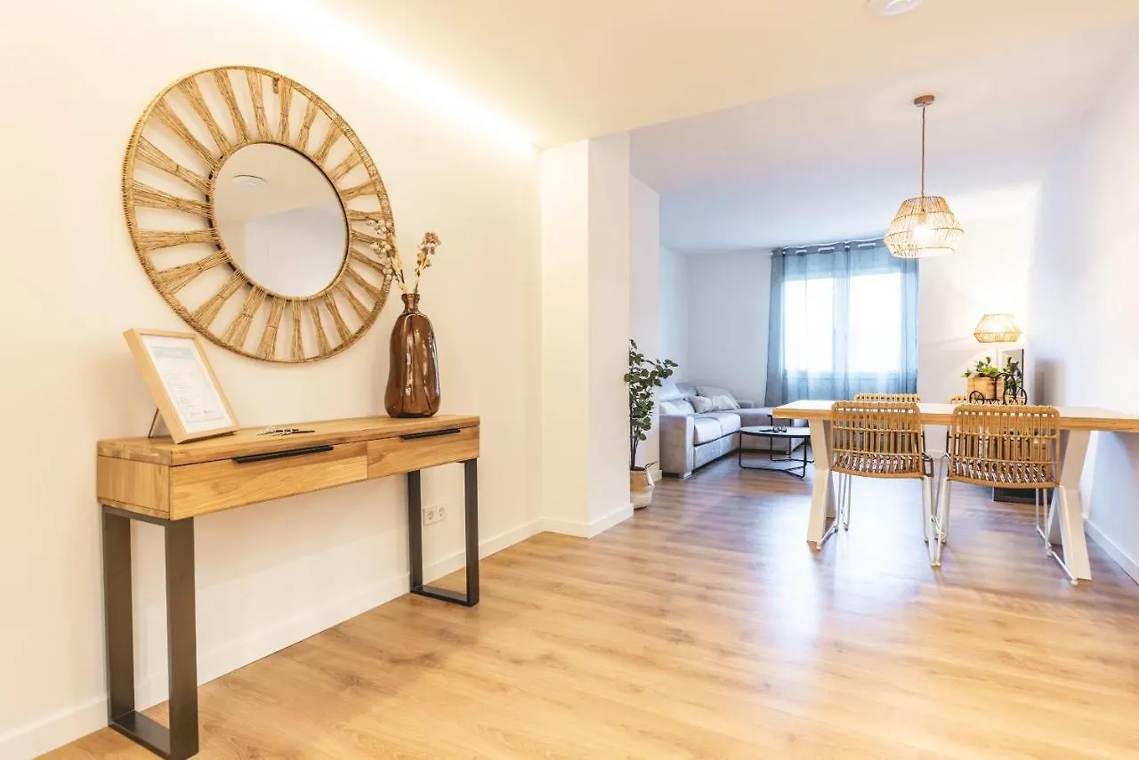 Bravissimo Afra, 2-Bedroom Apartment Girona Espanha