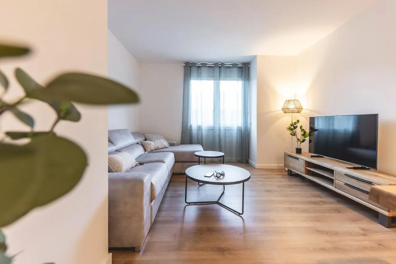 Bravissimo Afra, 2-Bedroom Apartment Girona 0*,  Espanha