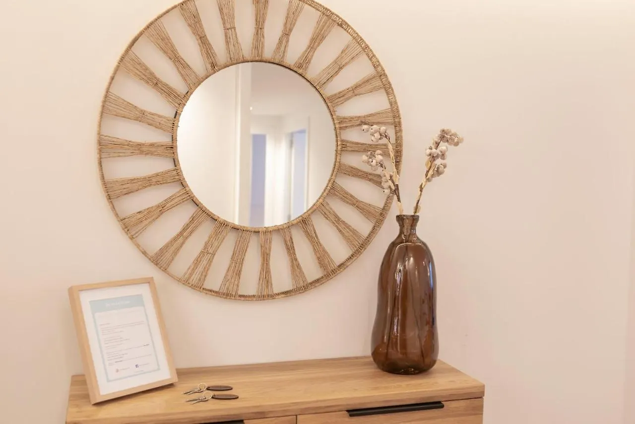 Bravissimo Afra, 2-Bedroom Apartment Girona 0*,  Espanha